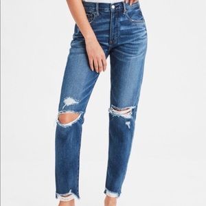 American Eagle Distressed High Rise Tomgirl Jeans